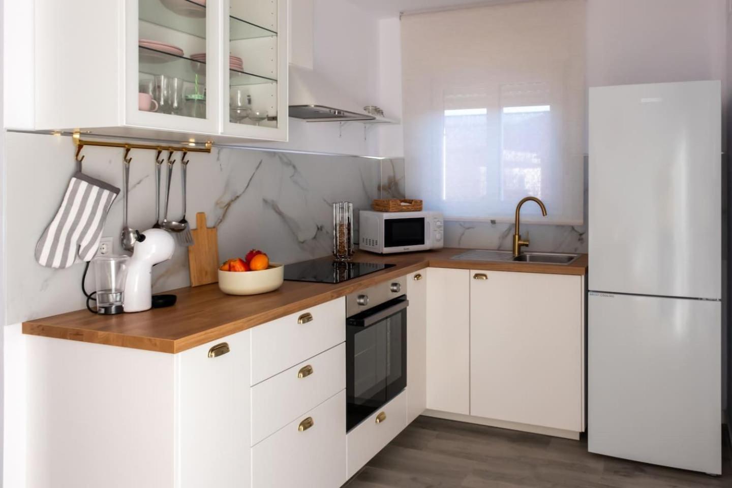 Mrs Casita Tentacion Con Jacuzzi Privado Malaga Exterior photo